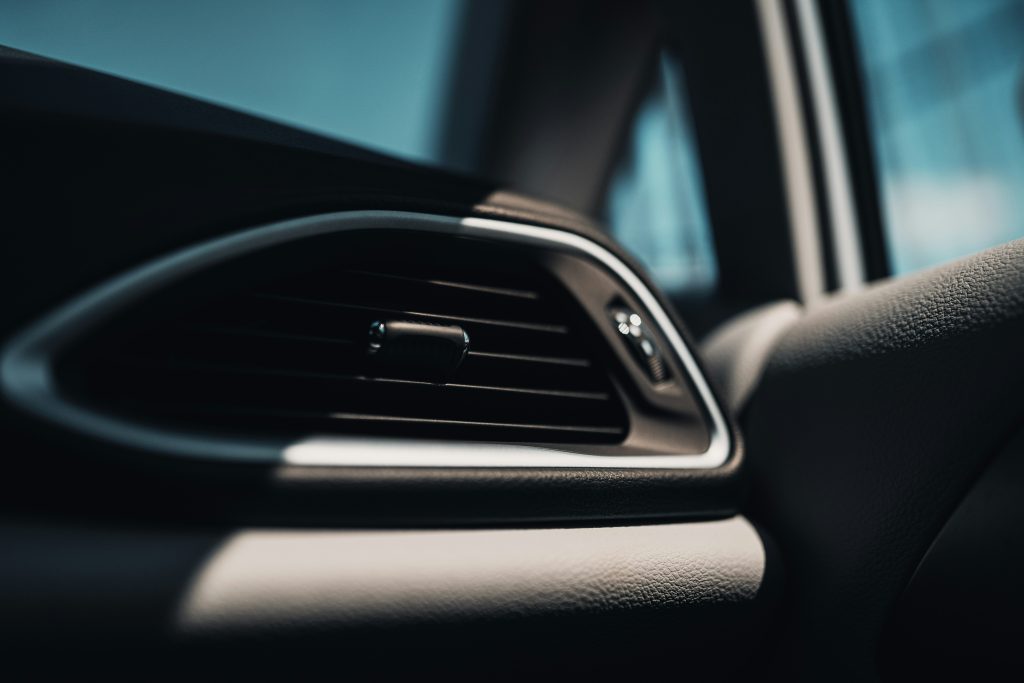 car ac pressure too high symptoms